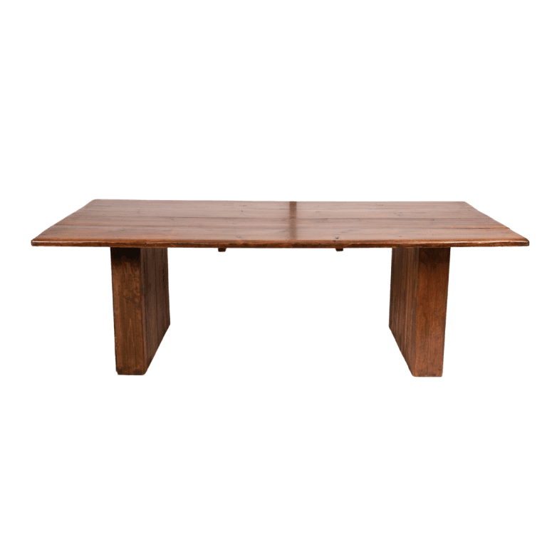 Mesa para boda en jardín 